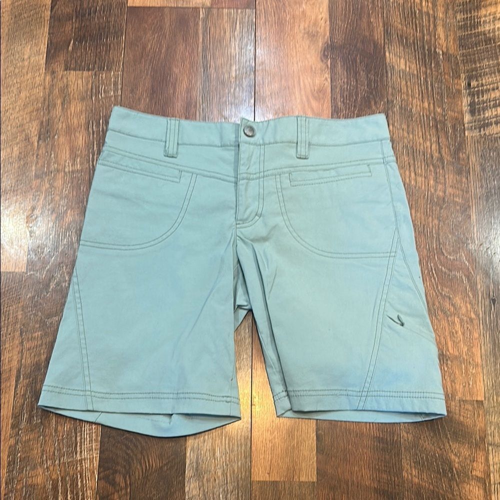 Athleta Aqua Light aqua Casual Shorts 6 (UB4)